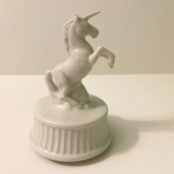 Vintage Otagiri Unicorn Rotating Music Box As Time Goes By 5 Inch Tall Figurine - Picture 4 of 16